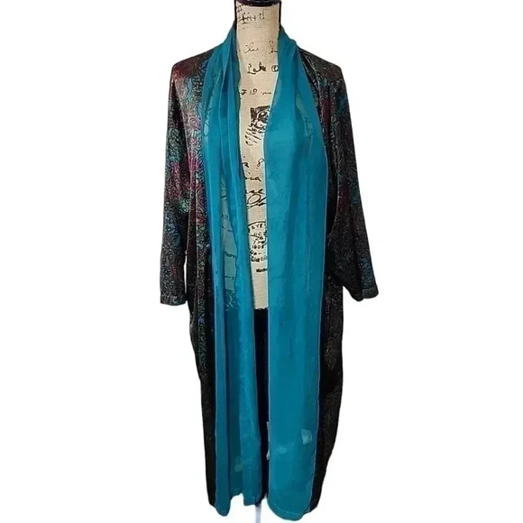 VICTORIA'S Secret Vintage Paisley Print Long Satin and Sheer robe. Size Medium - Picture 5 of 13
